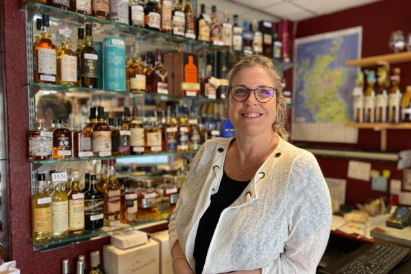 Isabelle NEY BLACHERE, Votre caviste CAVAVIN Rognac